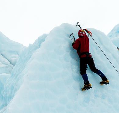 Alabama  snow nature outdoor ice arctic polar ice cap glacial landform mountain glacier sea ice ice cap melting iceberg cave freezing person